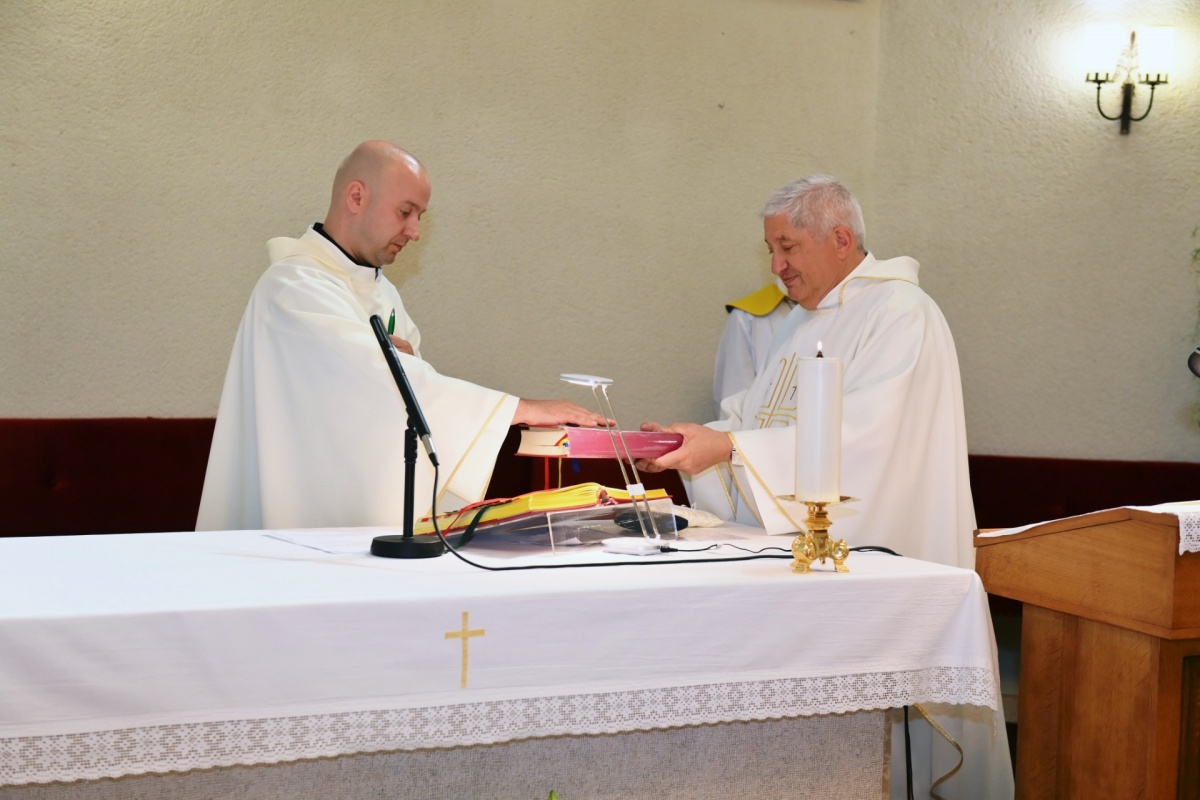 www.monfortanci.com - Misionari Monfortanci - Družba Marijina