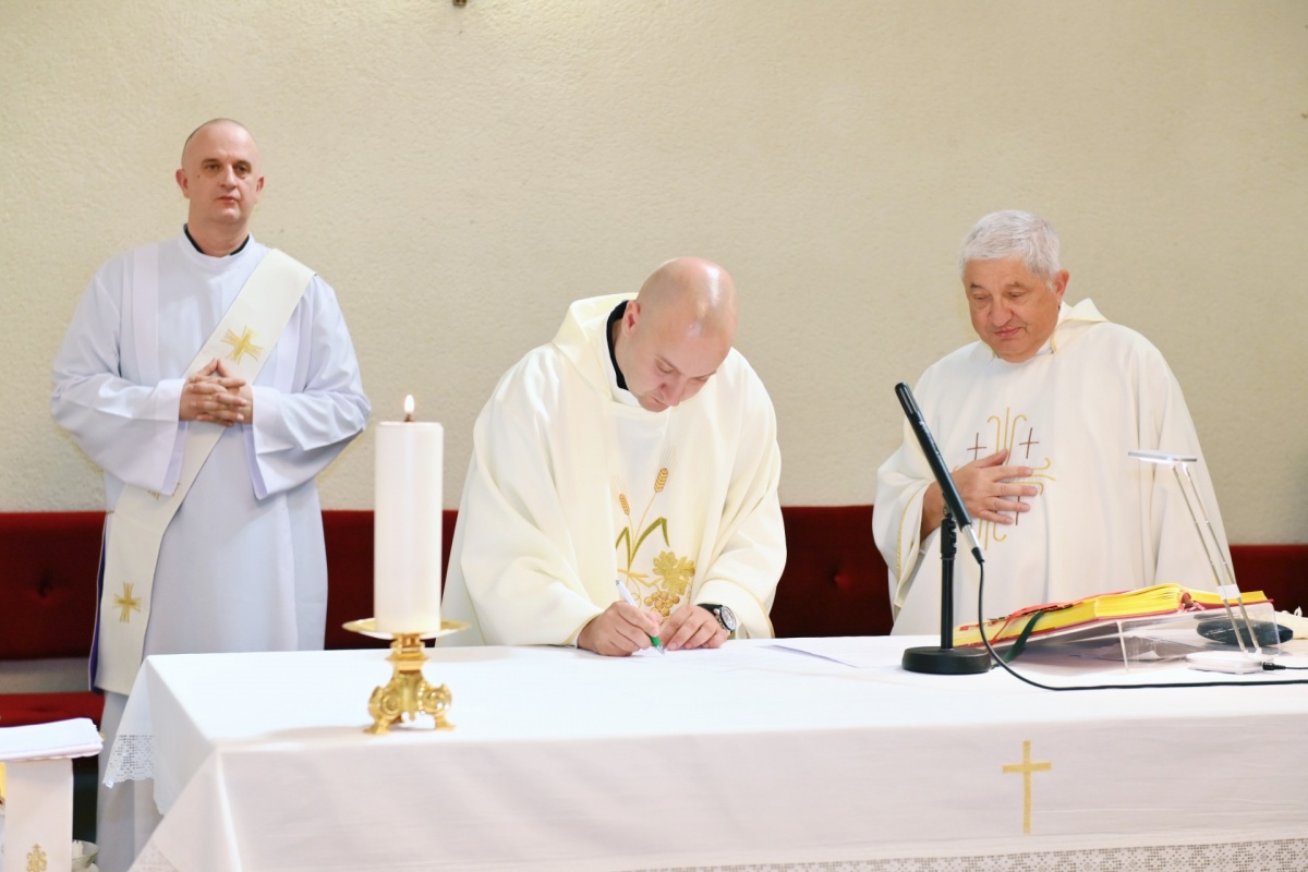 www.monfortanci.com - Misionari Monfortanci - Družba Marijina