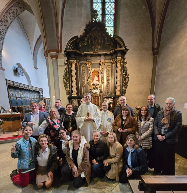 www.monfortanci.com - Misionari Monfortanci - Družba Marijina