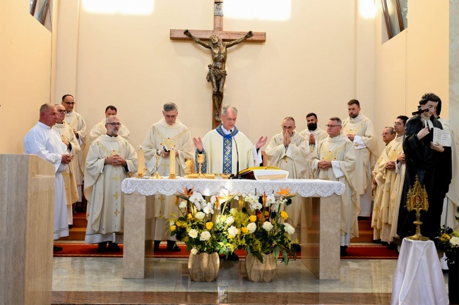 www.monfortanci.com - Misionari Monfortanci - Družba Marijina