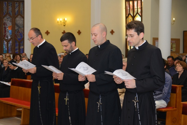 Misionari Monfortanci - Družba Marijina